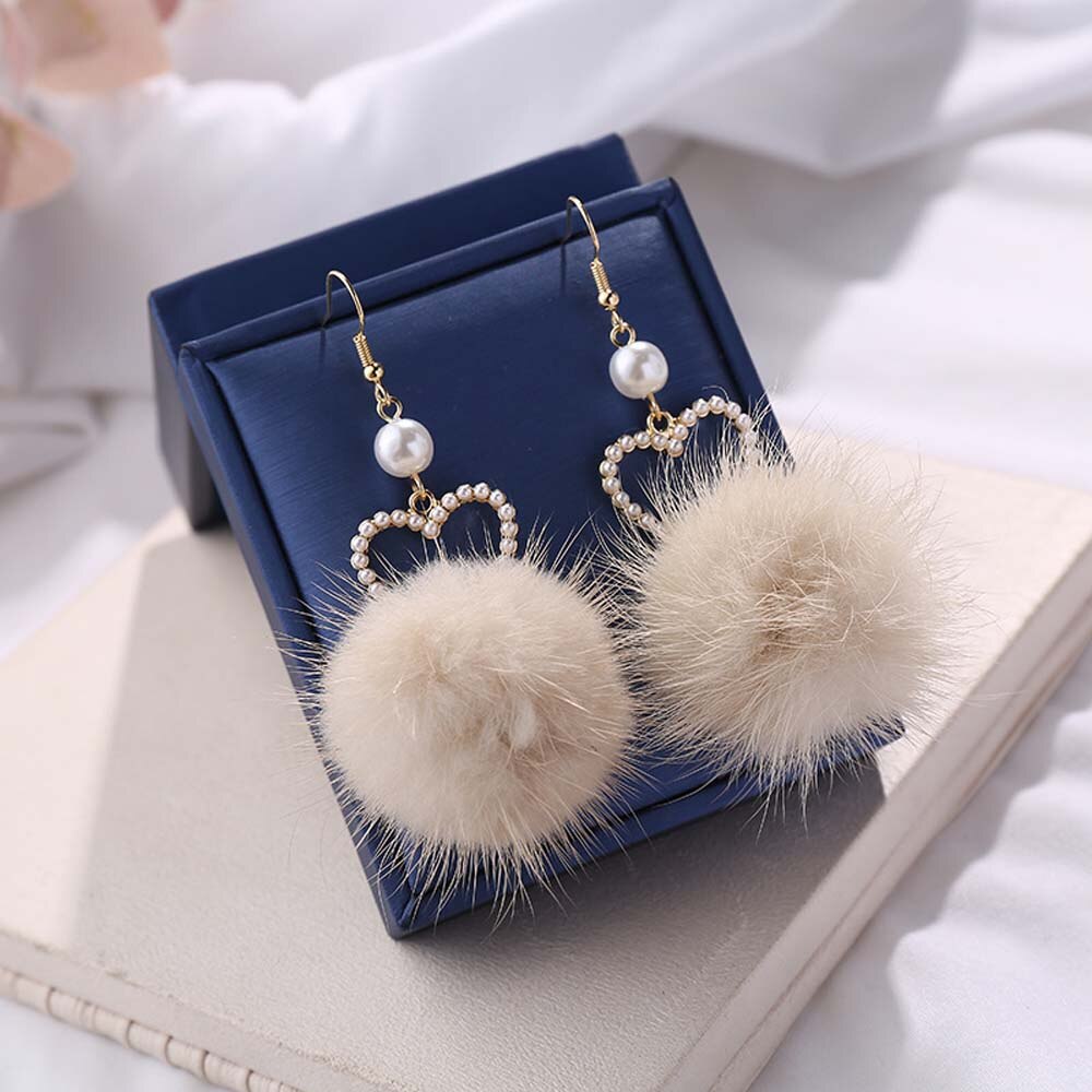 2020 New Design Fashion Pendant Earrings Ear Simulated Pearls Clip Hair Ball Pendant Lovely Earrings Gifts For Women