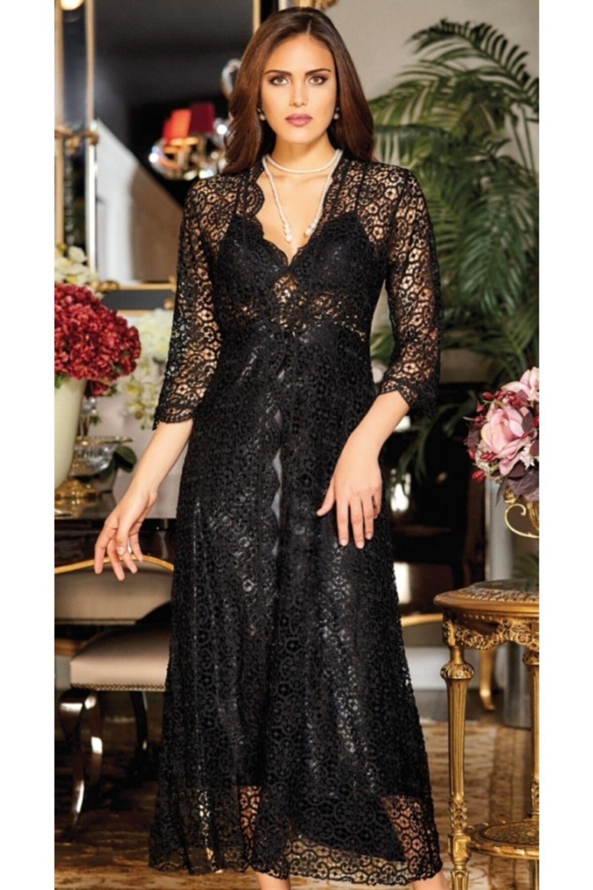 Women's Black Lace Nightgown Set