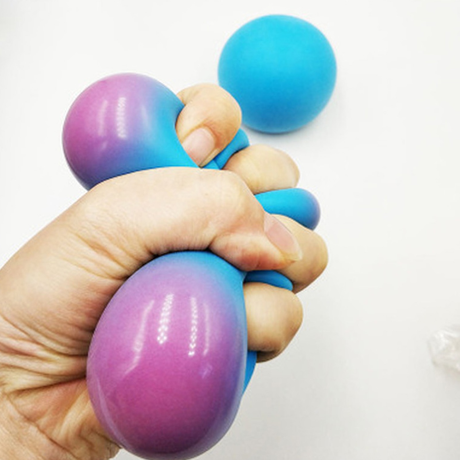 60mm Stress Relief Balls for Kids and Adults Anti Stress Ball Color Changing Tear-Resistant Non-Toxic BPA Free Soft Stretchy Toy