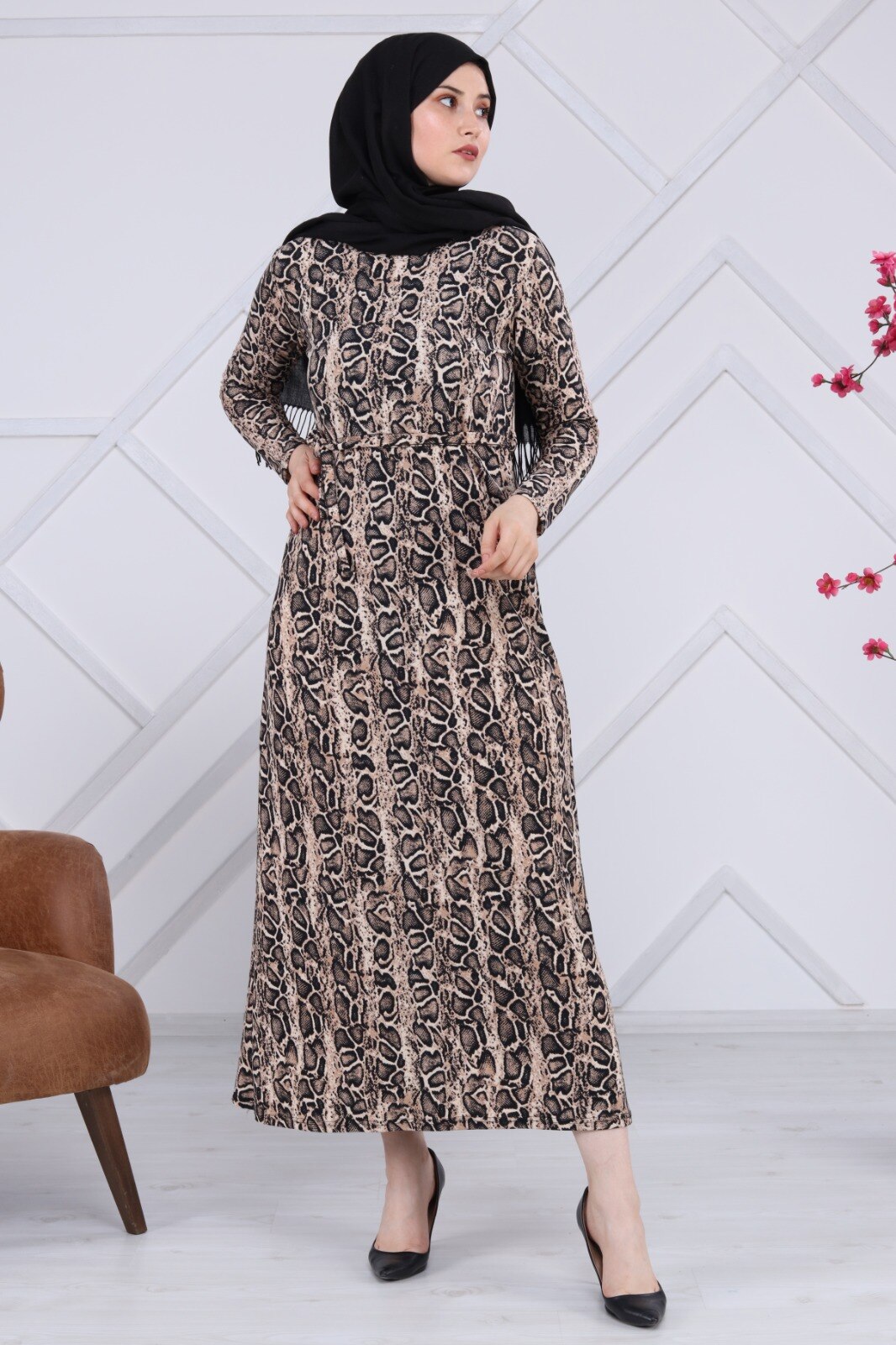 Erb Arched Hijab Dress MC0175