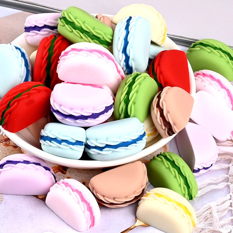 Strawberry decorative magnetic refrigerator magnet, interesting multi-color macaron refrigerator magnet, cute blackboard sticker