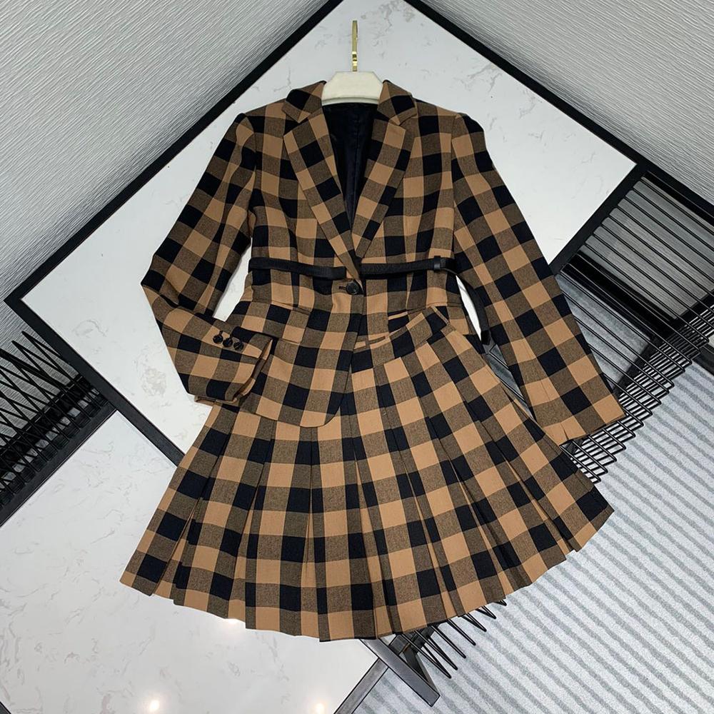 Plaid Luxury Khaki Jacket England Vintage Style Mini Pleated Skirt and Slim Long Sleeves Blazer Suit Women's 2 Pieces Set