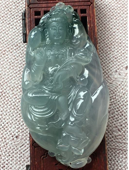 Natural 7A Myanmar jade hollow Handcarved mascot of guan yin jade green jade pendant jade necklace pendants jewelry