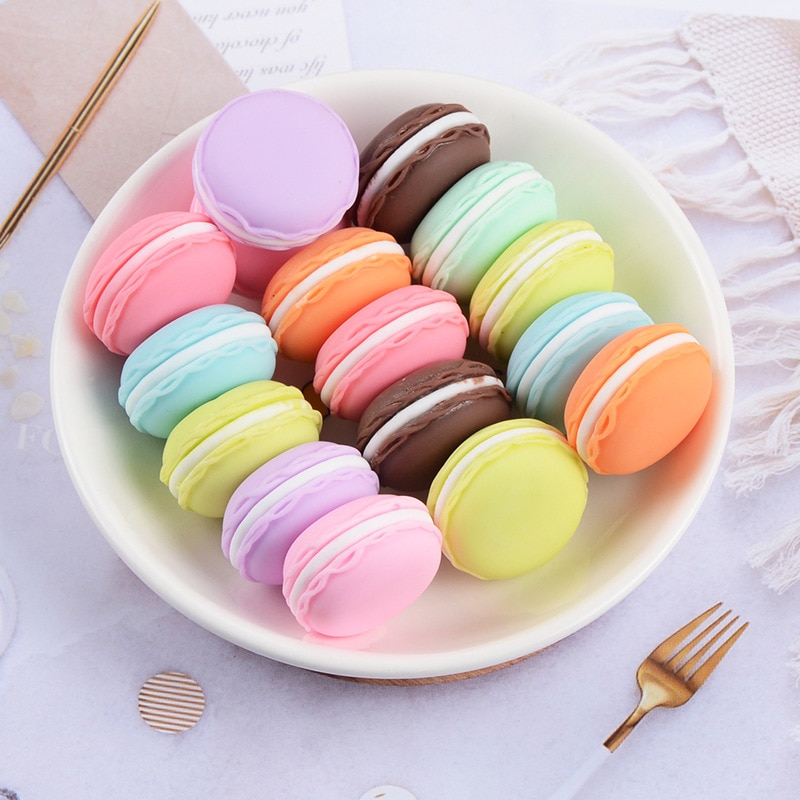 Strawberry decorative magnetic refrigerator magnet, interesting multi-color macaron refrigerator magnet, cute blackboard sticker