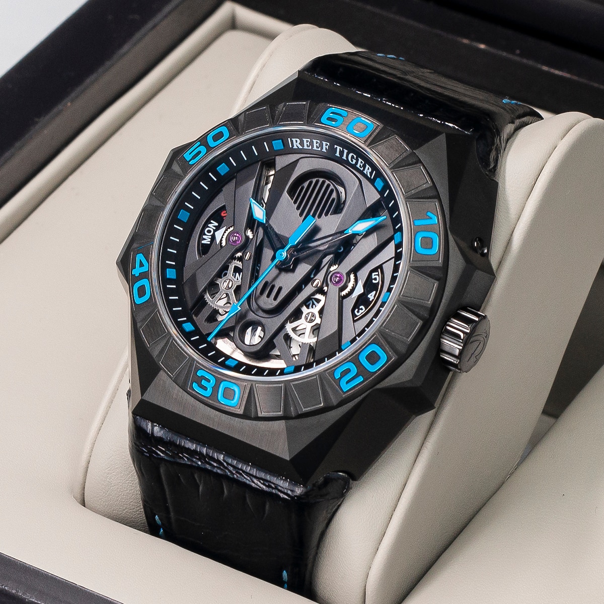 Reef Tiger/RT Limited Watch Men Automatic Mechanical All Black Blue Skeleton Waterproof Leather Strap Relogio Masculino RGA6912