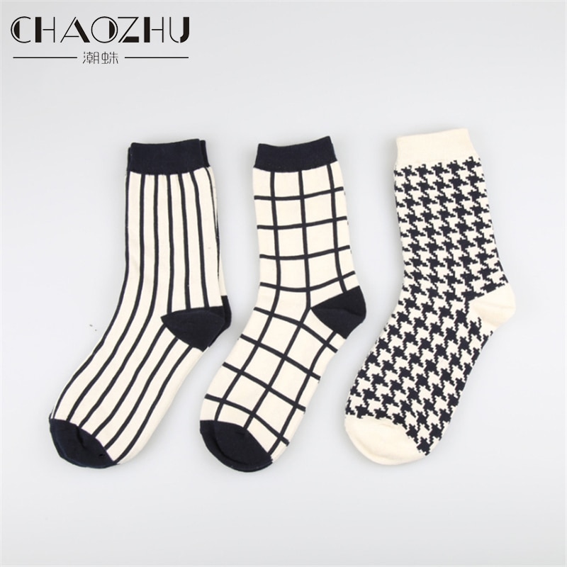 1 Pair Japanese Lattice & Vertical Stripes Harajuku Women/Men Fashion Causal Socks Autumn Winter Classic Black&White Socks