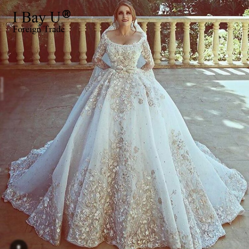 Top Customized Big Train Arab Wedding Dresses 2020 Luxury Lace Puffy Train Arabic Girl Ball Gown Wedding Gowns Mariage Robe