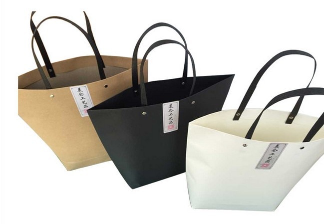 150gsm Paper Gift Bags with handle for Food Garment Packaging Christmas Gift Bag