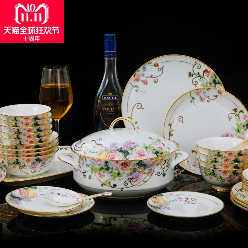 christmas Jingdezhen Ceramics Hand-painted Phnom Penh 60 PIECES Bone Porcelain Tableware Set christmas decorations for home