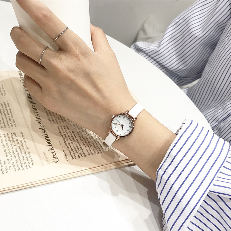 Women's Fashion White Small Watches 2019 Ulzzang Brand Ladies Quartz Wristwatch Simple Retr Montre Femme With Leather Band Clock