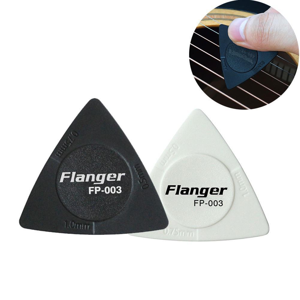 Flanger 1pcs Guitar Picks Triangle Black White Guitar Picks Anti-slip Style ABS Material Picks Guitar Accessories