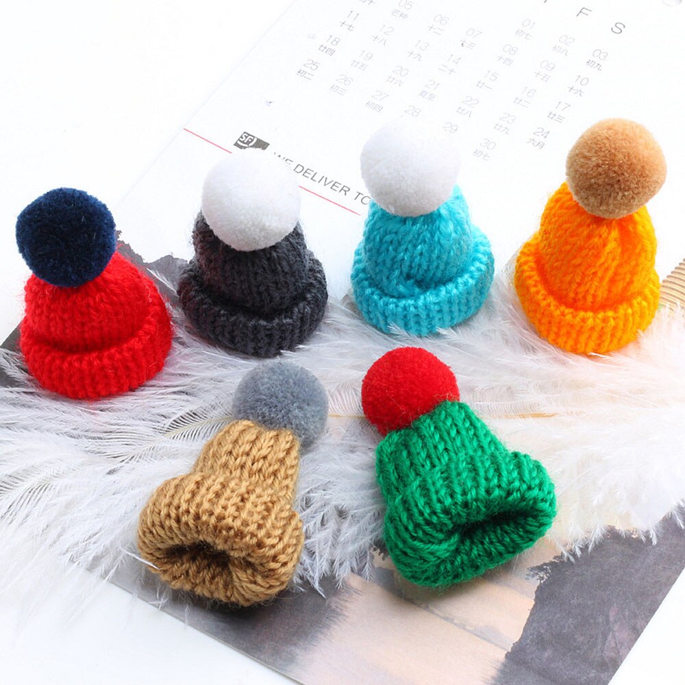 19 Color Cute Mini Knitted Hairball Hat Brooch Women Sweater Pins Badge Collar Clothes Accessories Creative Hats Brooches Pin