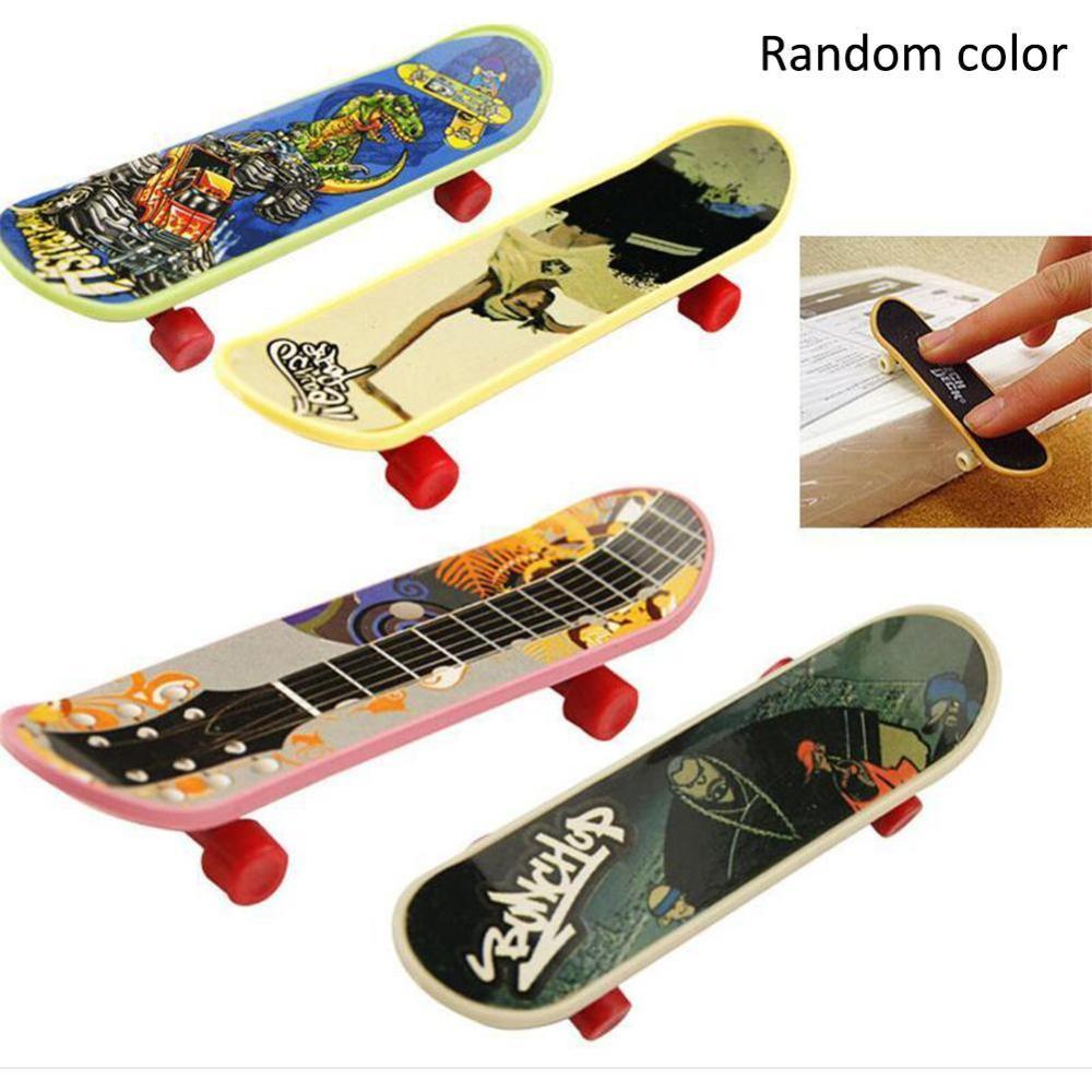 Wooden Fingerboard Skateboard with Box Children Deck Sport Game Gift Maple Novelty Finger Toy for Adults Kids Colors random