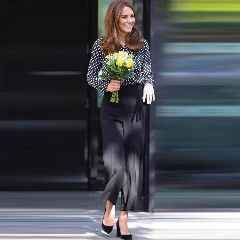 Kate Middleton Spring/Summer New Dot Shirt Long Sleeve Single-Breasted Wide Leg Straight Through Black Pants Two-Piece Suit